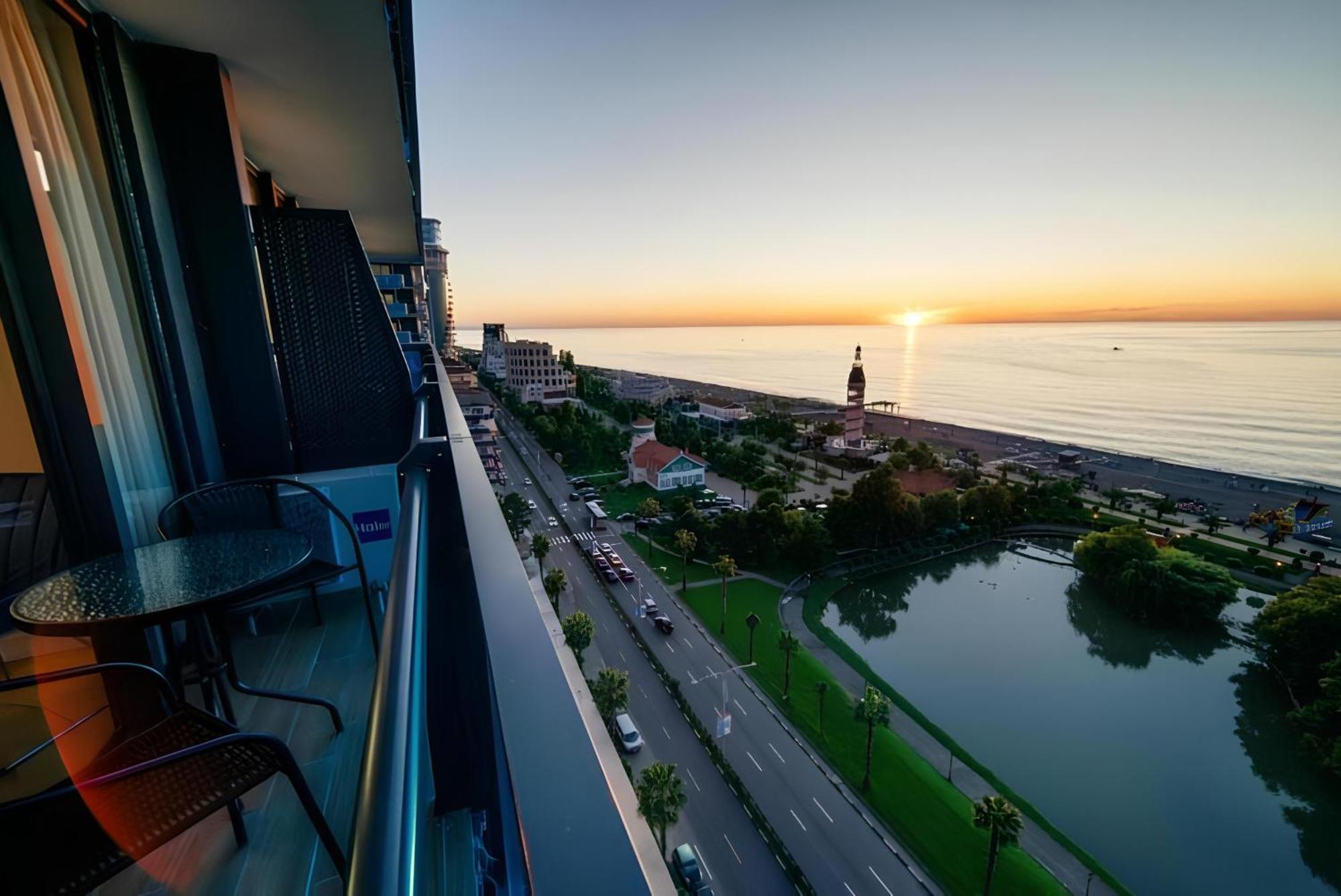 Orbi Luxury Panorama Hotel *
